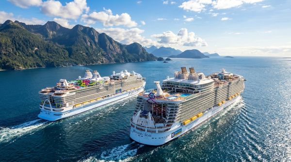 Les montagnes russes de la mer: les plus grandes navires de croisière du monde