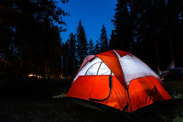 Quelle est la consommation électrique moyenne en camping ?